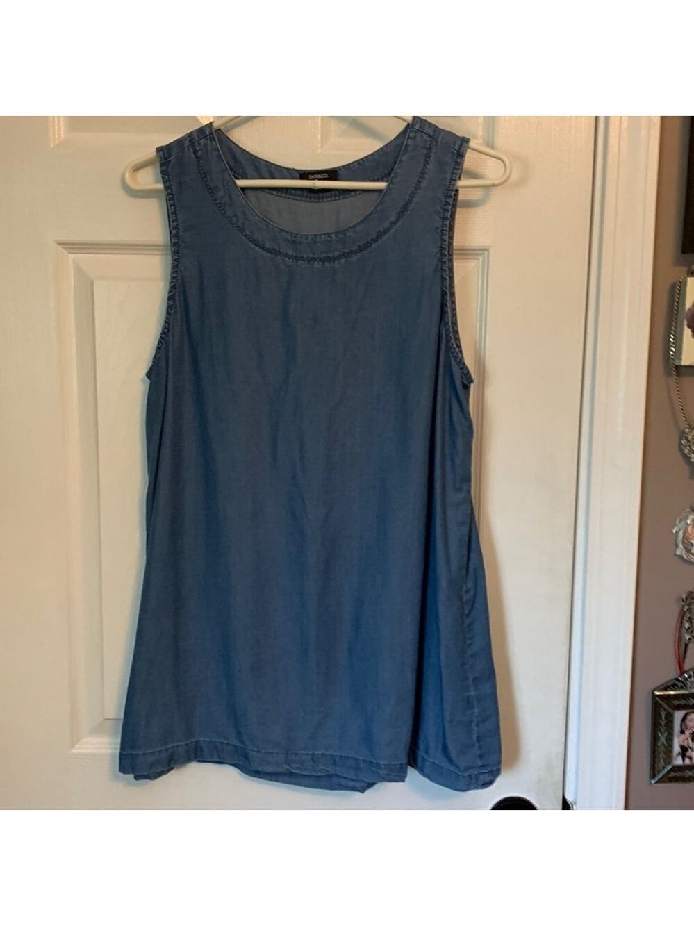 Woman’s Jean look DKR&CO. blue medium tank top